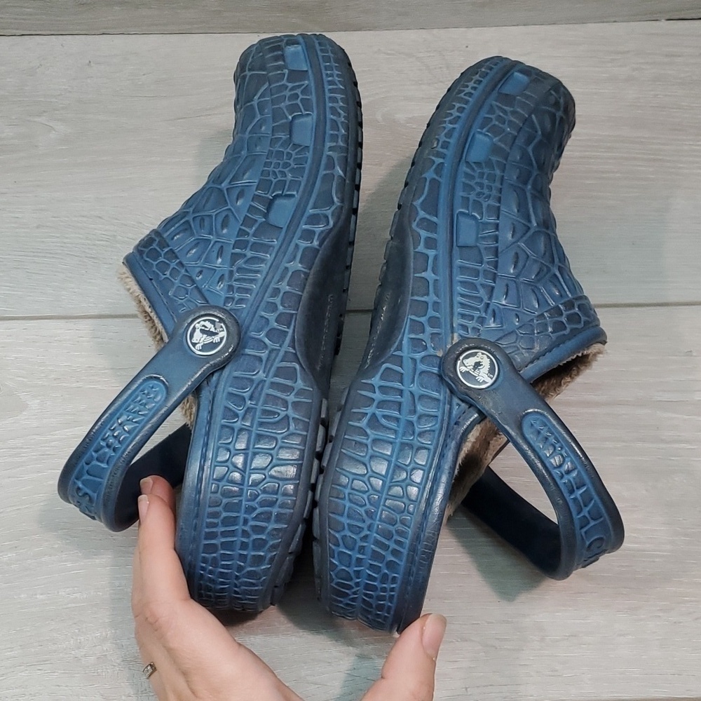 Crocs Women Comfort Crocskin Insulated lined Clogs Mule shoes sz 5 - Picture 7 of 11